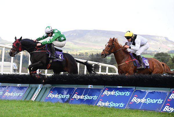 Crackaway, far side, beats Deo Bellator