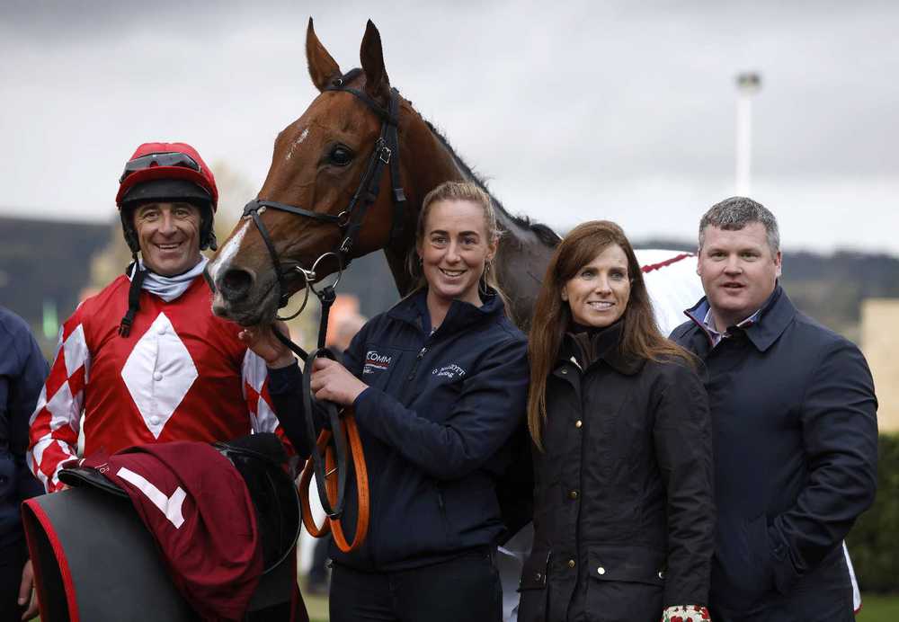 Davy Russell, Camilla Sharples, Lisa O'Neill and Gordon Elliott with Top Bandit