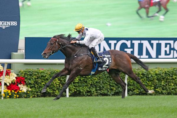 Photo 2 Danon Smash claims the G1 LONGINES Hong Kong Sprint.