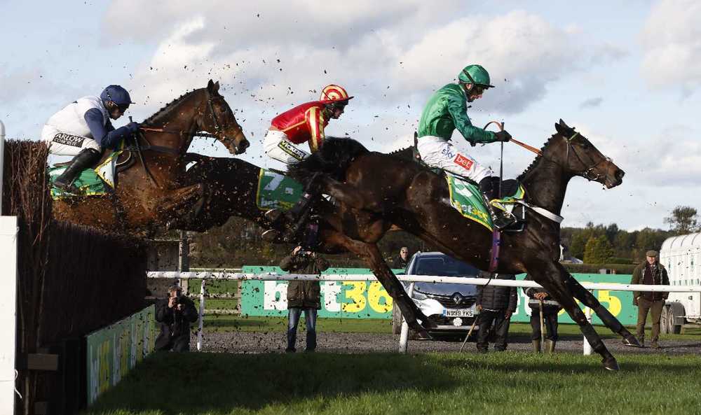 Fusil Raffles and Daryl Jacob (right)