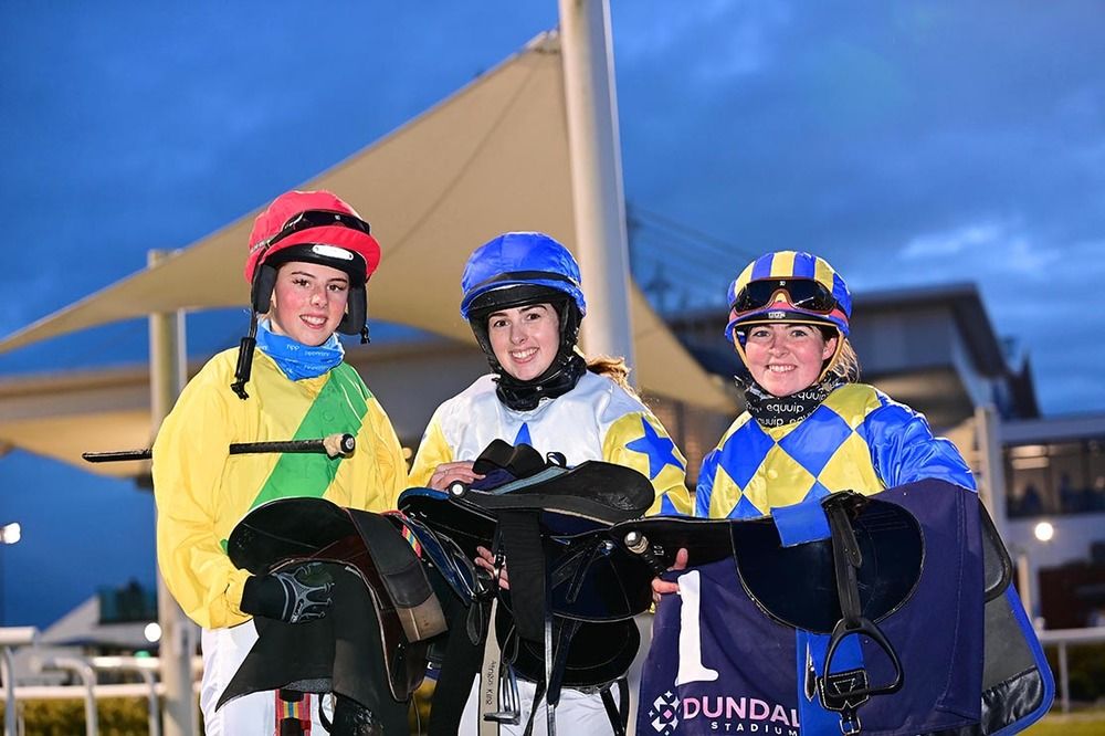 Jessica O Gorman (centre) with Chloe Byrne (left) and Amy Jo Hayes