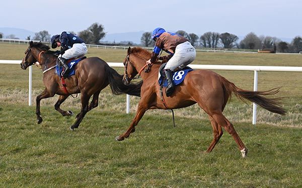 Pale Blue Dot leads Cafe Del Mar after the last