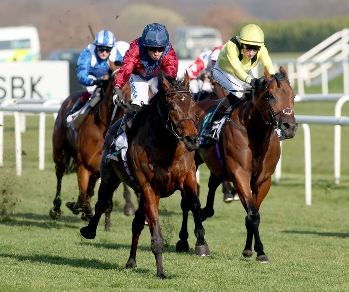 Johan and Silvestre De Souza (near side) winning at Doncaster