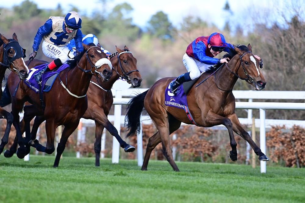 Simply Glorious (right) leads Enthrallment