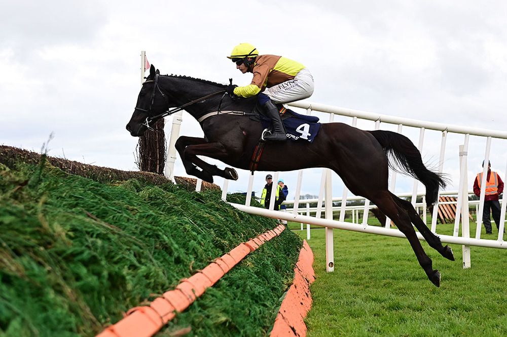 Galopin Des Champs impressive in Fairyhouse romp. 