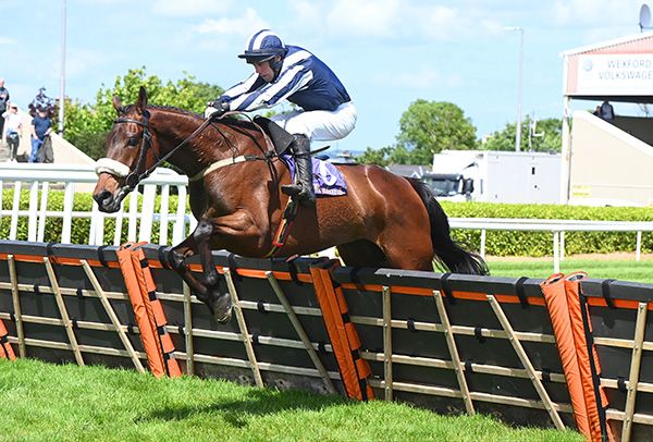 Ian Power drives Don't Tell Allen home