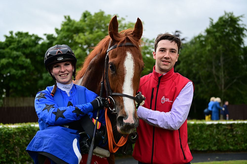 Neve Bennett and Craig O'Neill with Sondheim