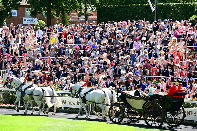 The Royal Carriage arrive on the opening day