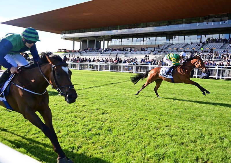 Alma Libre, near side