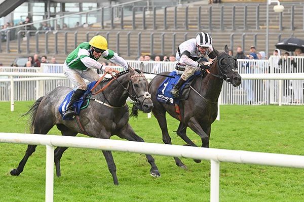 Aqwaam, yellow cap, beats Insane Bolt