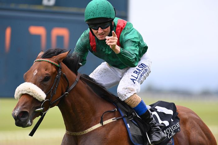 Tahiyra and Chris Hayes 