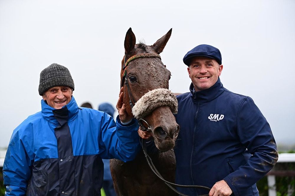 Molly Kaye with connections