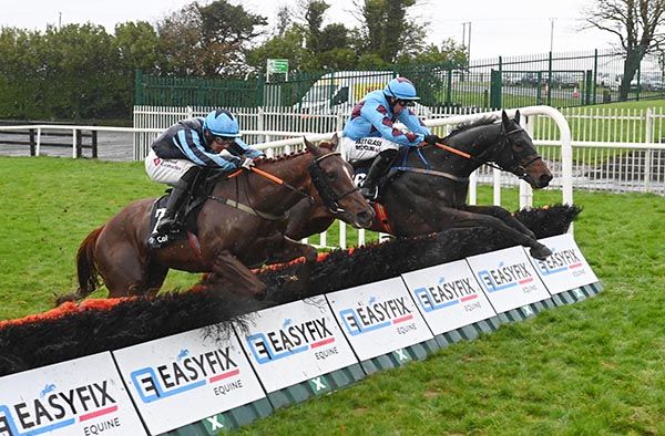 Meehall, far side, has too much for Sulafaat on the run-in