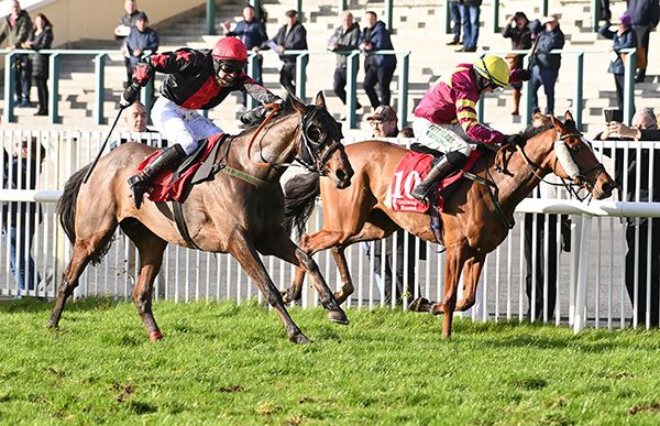 Captain Jimmy and Aaron Anderson (nearest) win from My Friend The Wind 