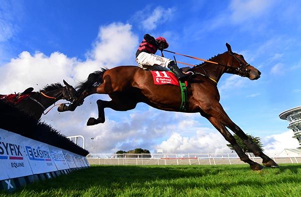 Affordale Fury and Bryan Cooper survive a last flight mistake 