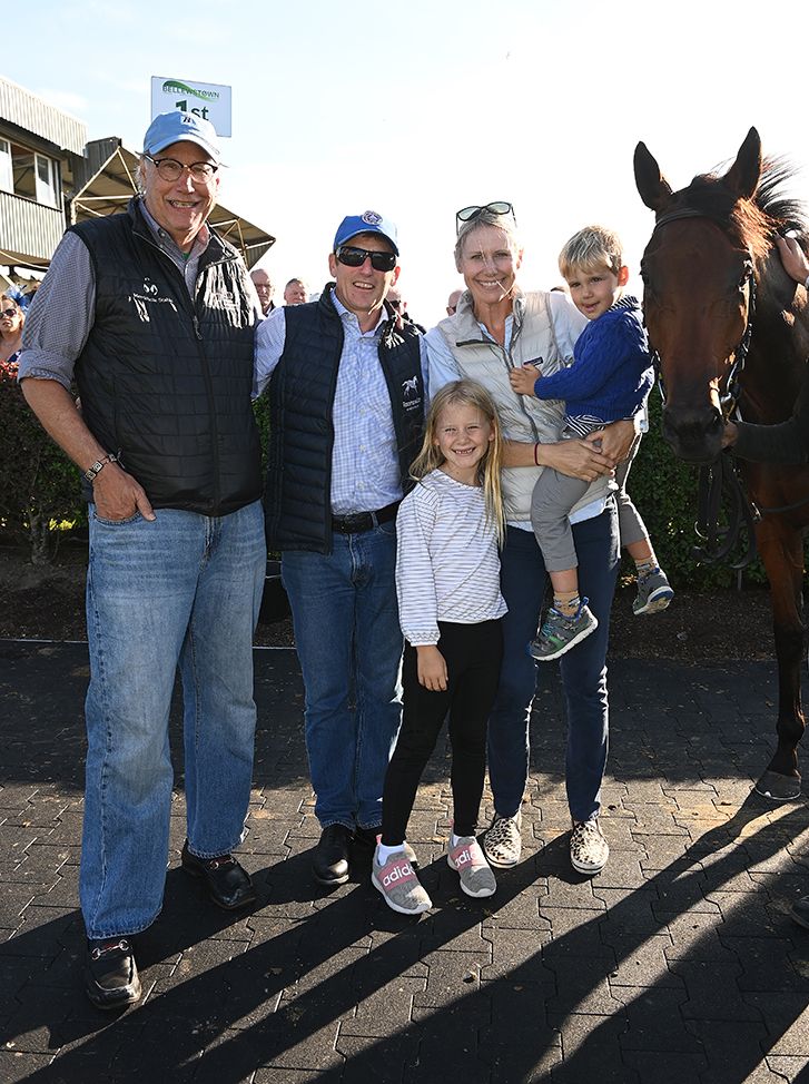 Esquiline with Charles Noell, daughter Nell and kids Carter and Leighton, and trainer Johnny Murtagh 