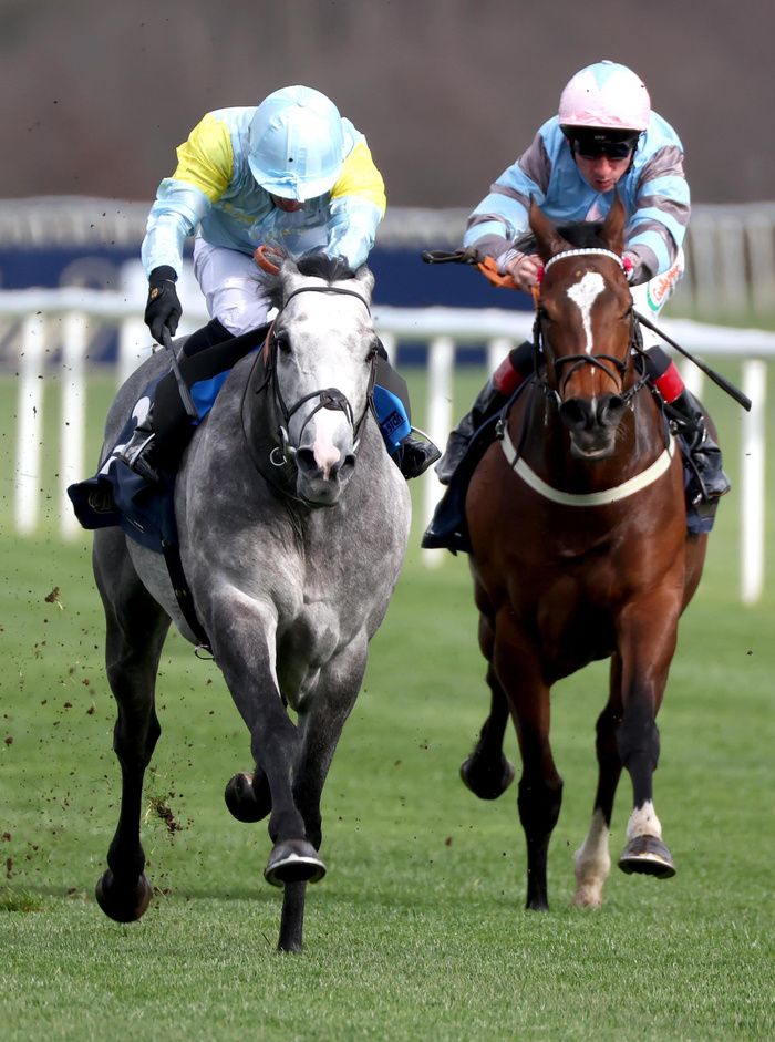 Charyn and Silvestre De Sousa (left)