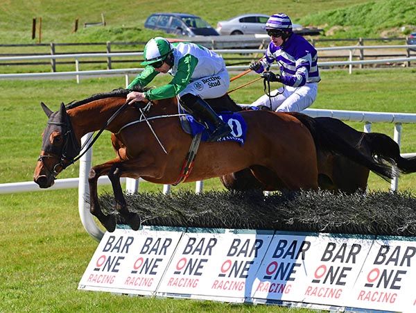 Roxhill Roise leads Crooked Tannie over the last