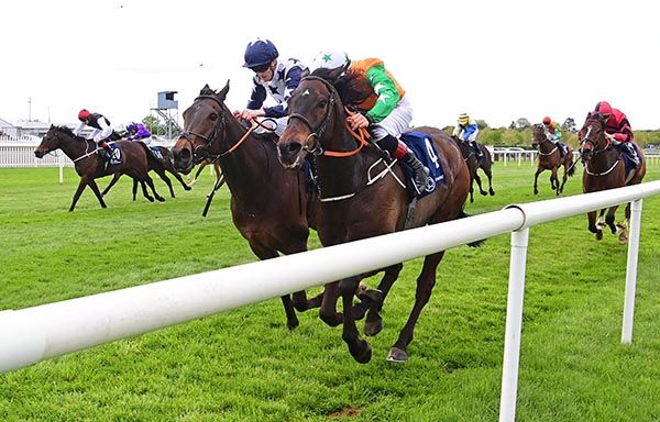 Laugh A Minute ((right)