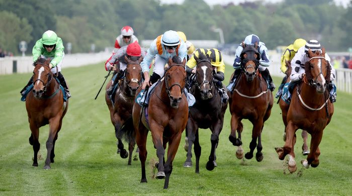 Clarendon House (centre)