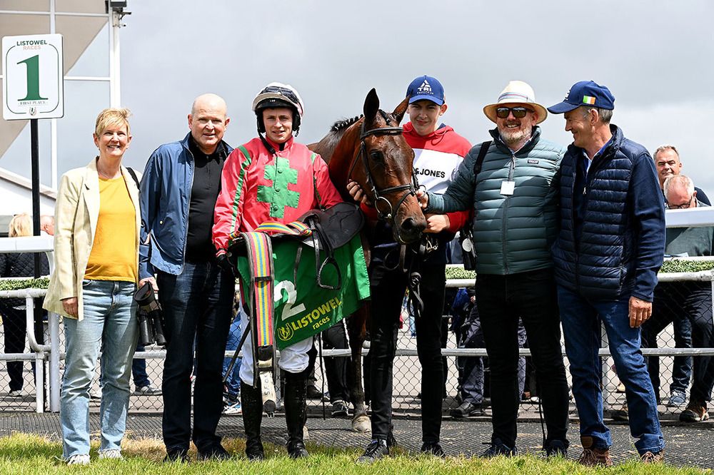 Cappacurry Ealu with winning connections