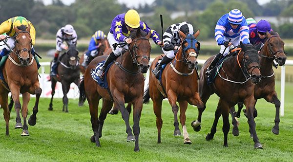 Turn Up The Beat and Wayne Hassett (yellow cap)