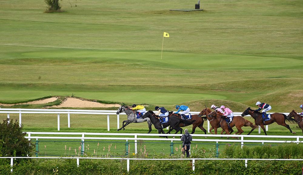 Action from Sandown Racecourse