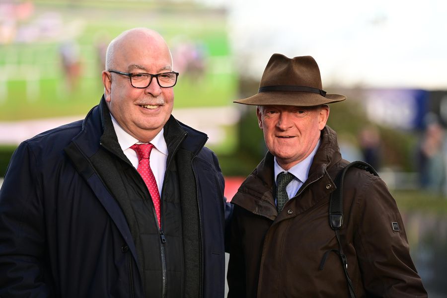 Barney O'Hare (left) pictured with Willie Mullins 