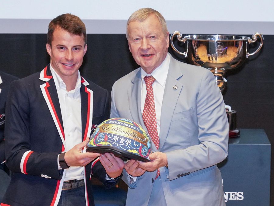 William Buick rode Symbol Of Honour to win 