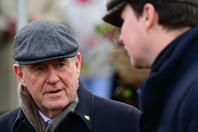 Cork 8-December-2024Puturhandstogether won for owner JP McManus.Healy Racing