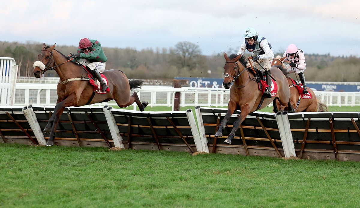 Kabral Du Mathan (Right)