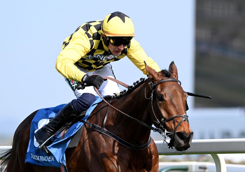 Aintree 4 April 2025Salvator Mundi and Paul Townend winning for trainer Willie Mullins Healy Racing