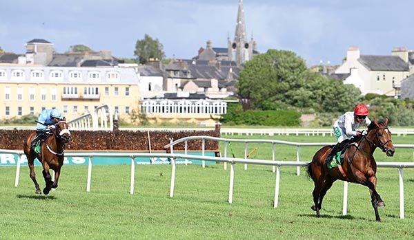 Samba Train and Aine O'Connor leave Master Sydney and Tom Harney in their wake at Listowel