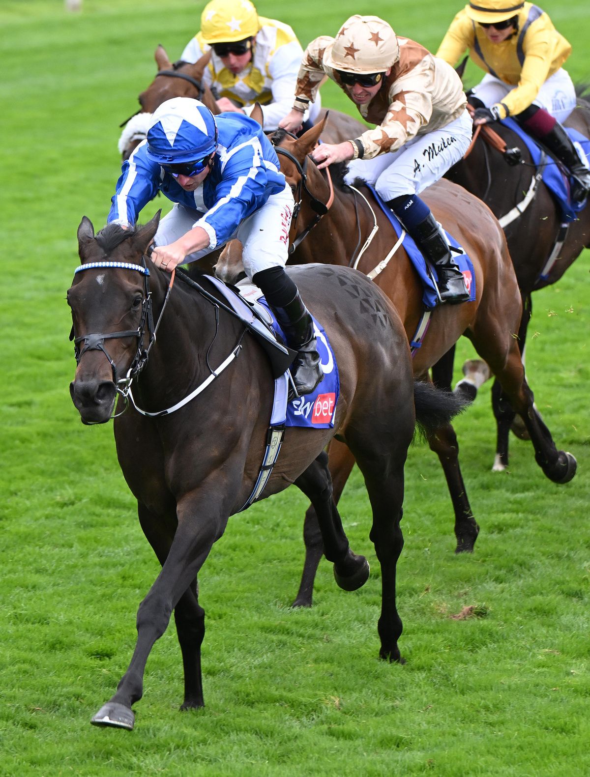 Santorini Star and Tom Marquand 