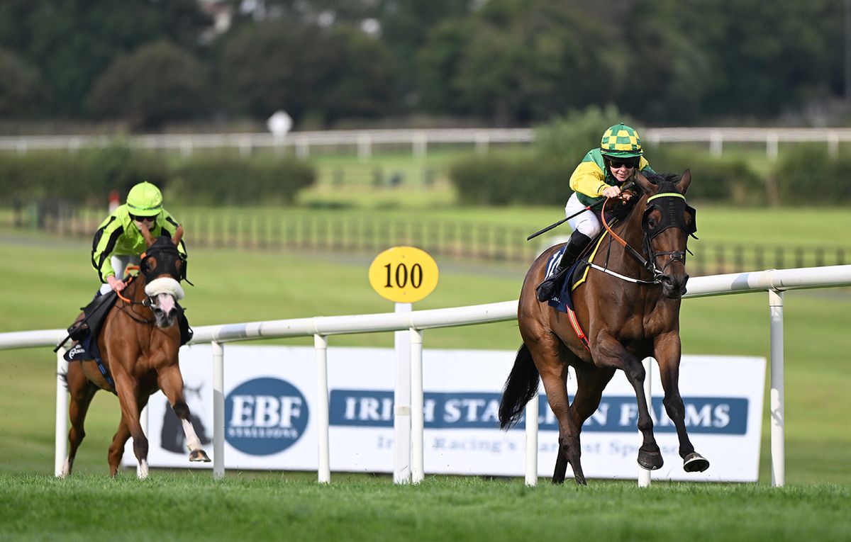 Areana and Jessica O Gorman win for owner Eamon Crawford and trainer Patrick  Eddie Harty 