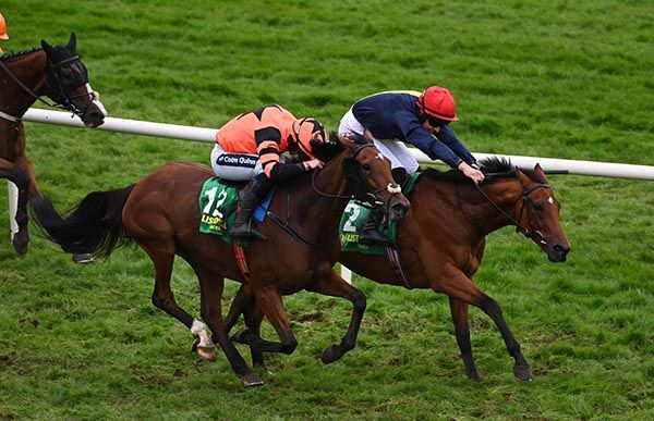 Lark In The Mornin holds on from Jetara