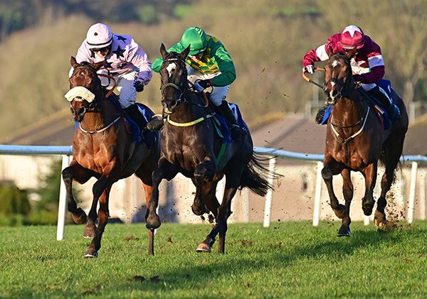 Susie Lenglen and Maxine O'Sullivan (centre)