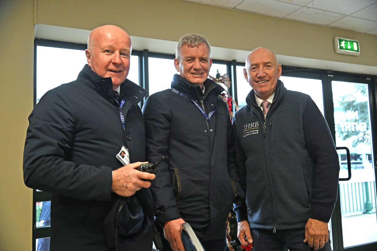 Brian Hamilton (centre)  