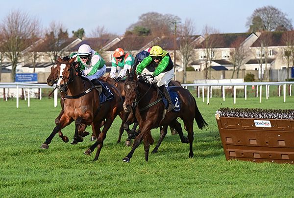  It's Bobsled Time, right, hits the front