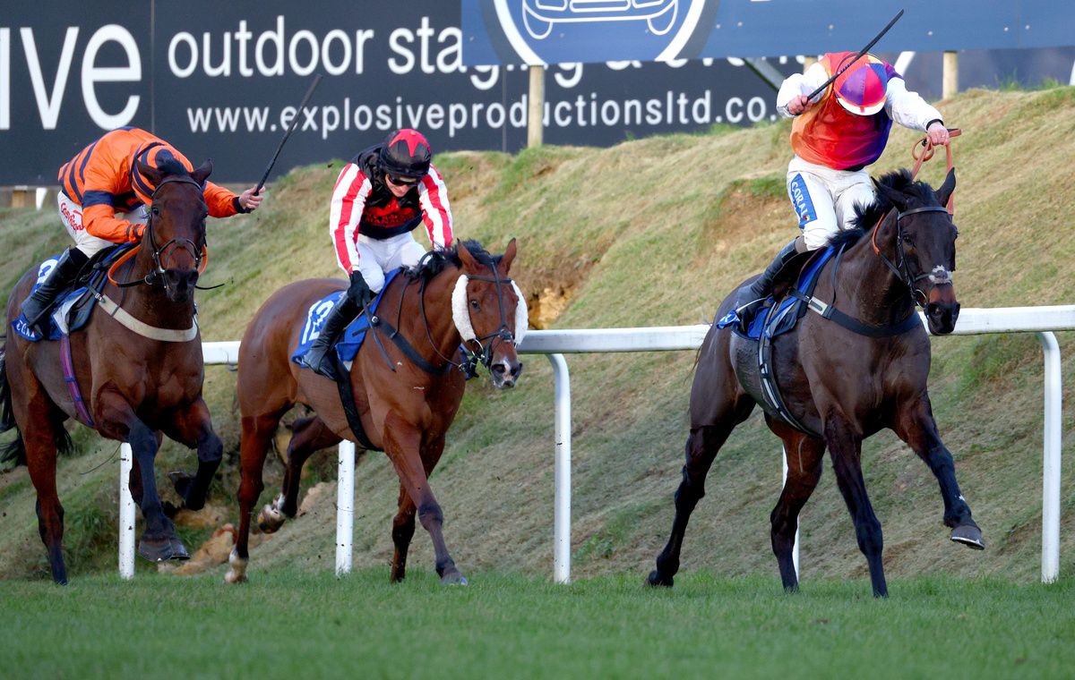 Haiti Couleurs (right)