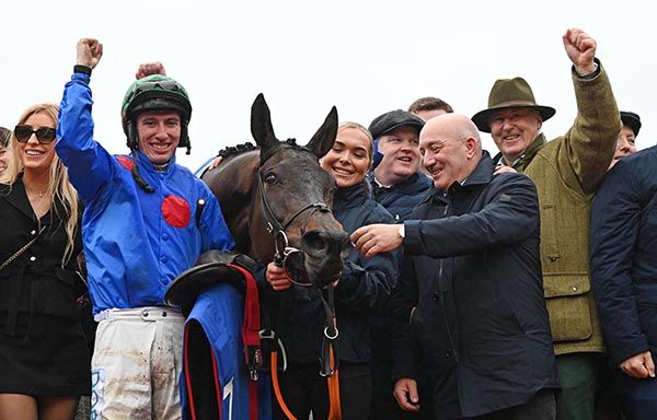 Wodhooh and Jack Kennedy won the Close Brothers Mares Hurdle Grade 1 for the The Sundowners Partnership