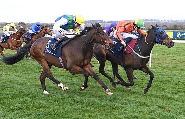 Independent Expert and Joey Sheridan (far side)