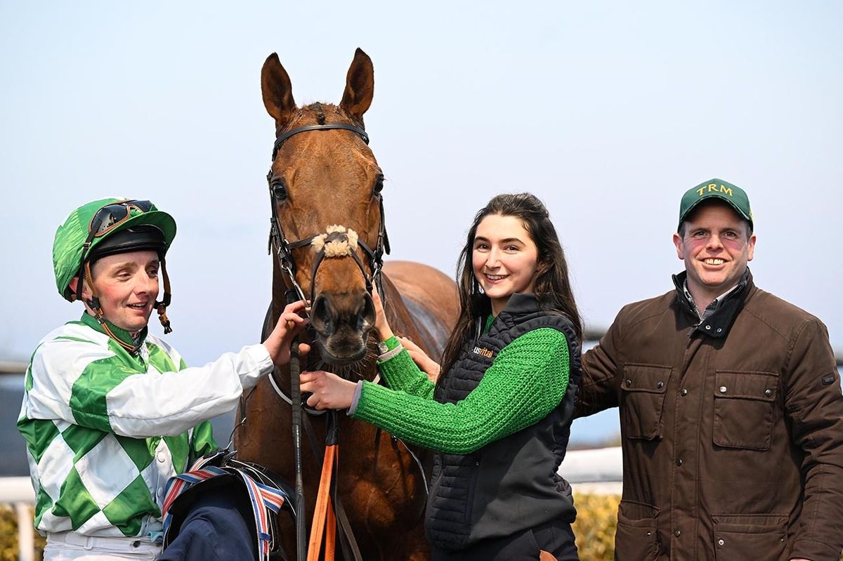 Groom Ashley McEntee with Desert Friend, Pat Murphy and jockey Chris Hayes


