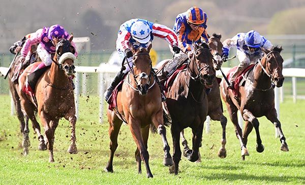 Wild Bessie and Ronan Whelan (centre)
