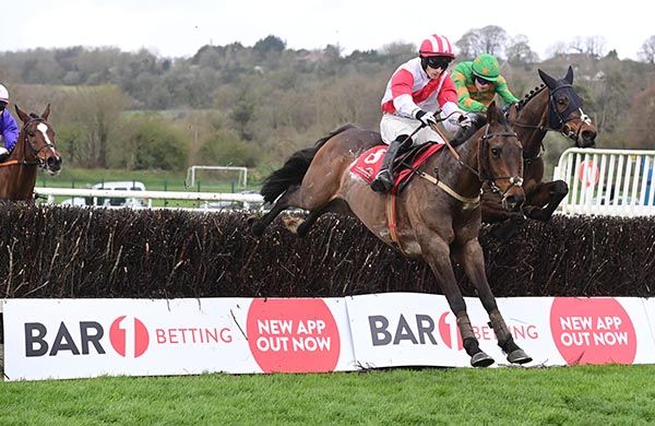 River Vale and Gavin Brouder