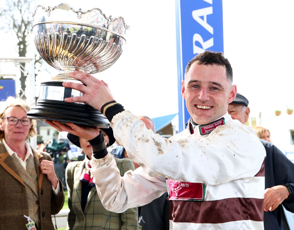 Sean Houlihan pictured with his prize after winning the Scottish National on Kap Vert
