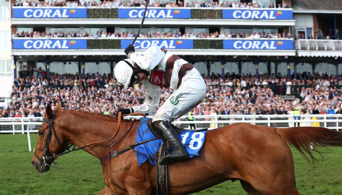 Kap Vert and Sean Houlihan win Coral Scottish National 