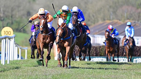 Nettuno Italia and Danny Gilligan (left) get up to beat Aclass and Jordan Canavan