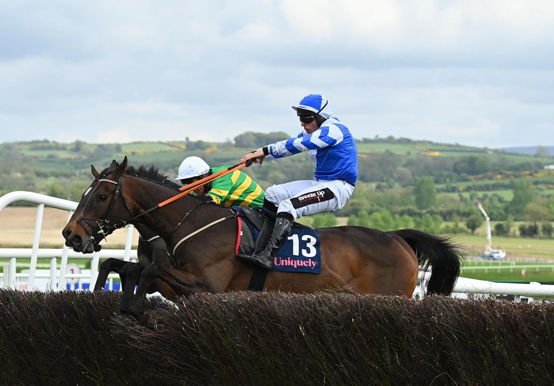 Wonderwall and Rob James (nearest) battled with Its On The Line 