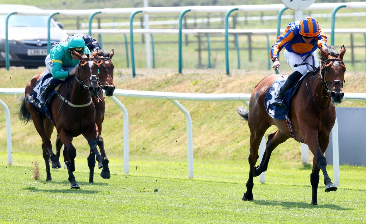 Cameo goes clear under Ryan Moore